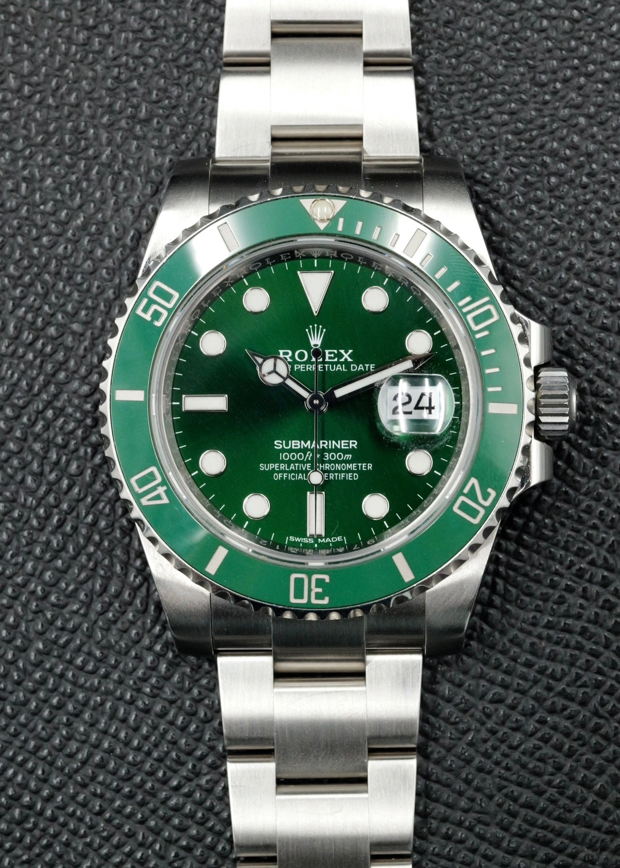 Rolex Submariner Date 116610LV "Hulk"
