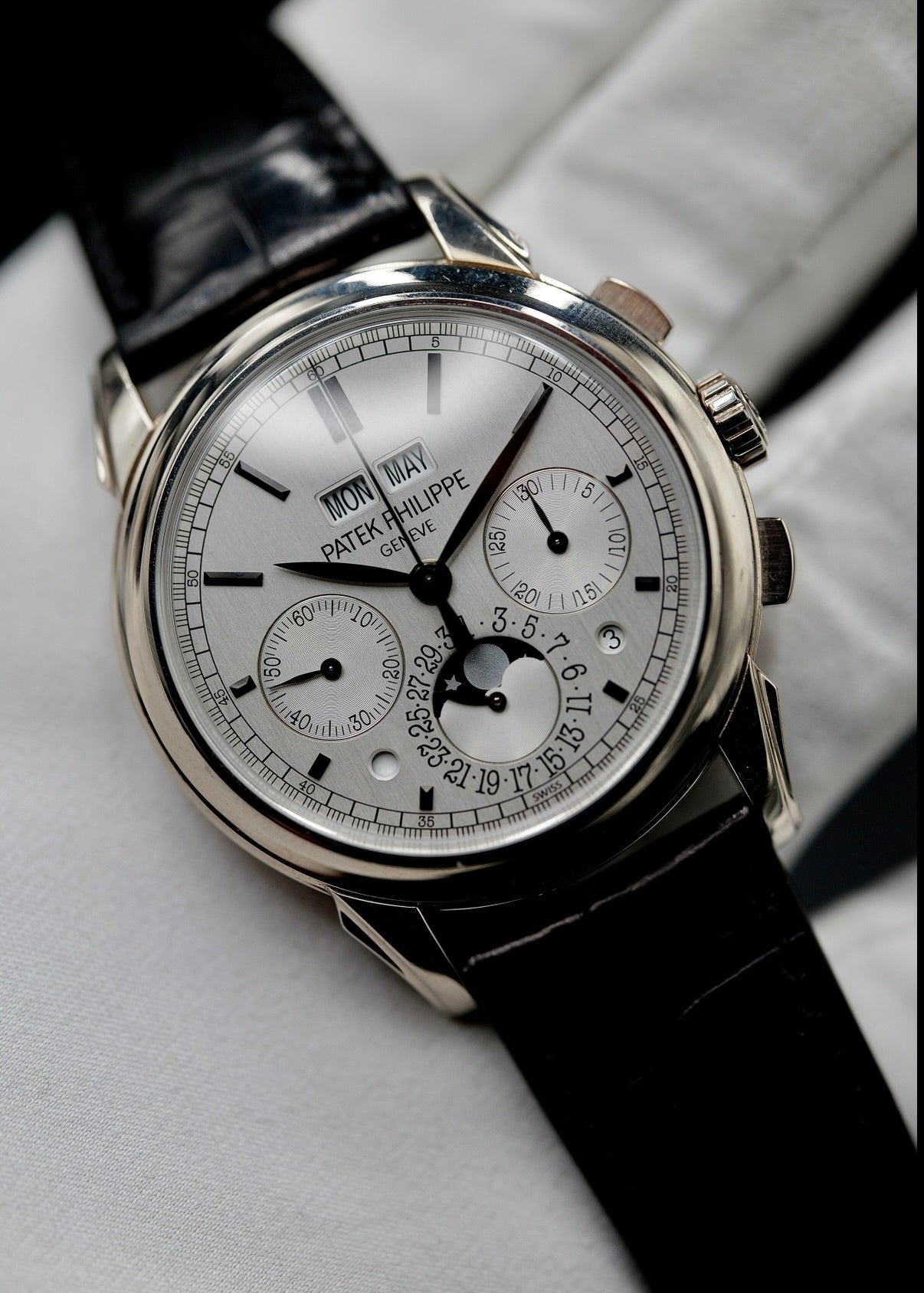 Patek Philippe Perpetual Calendar 5270G White Dial