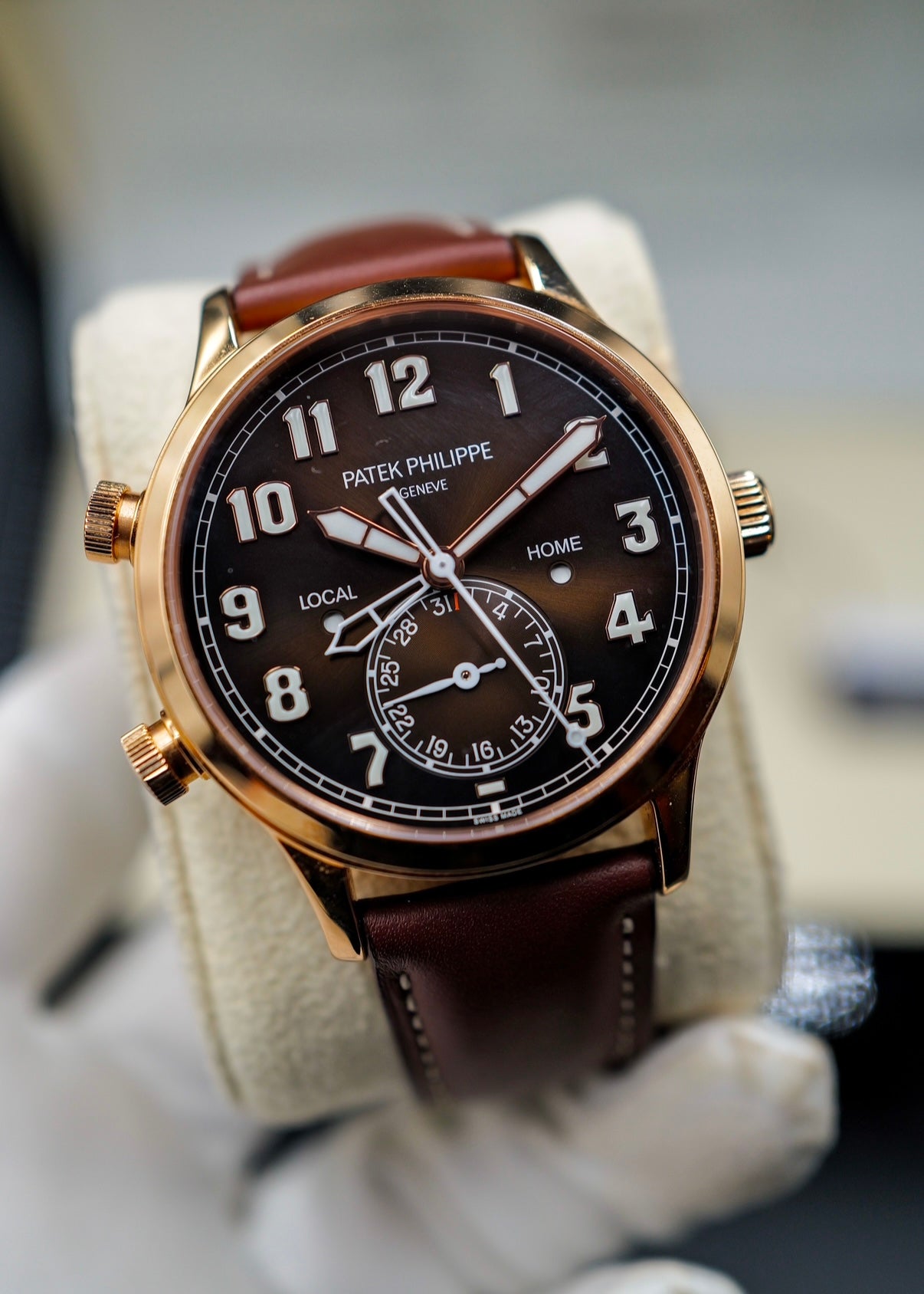 Patek Philippe Calatrava Pilot Travel Time 5524R Rose Gold
