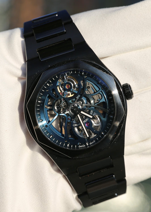 Girard-Perregaux Laureato Ceramic Skeleton 81015 “Earth to Sky” Sepcial Edition