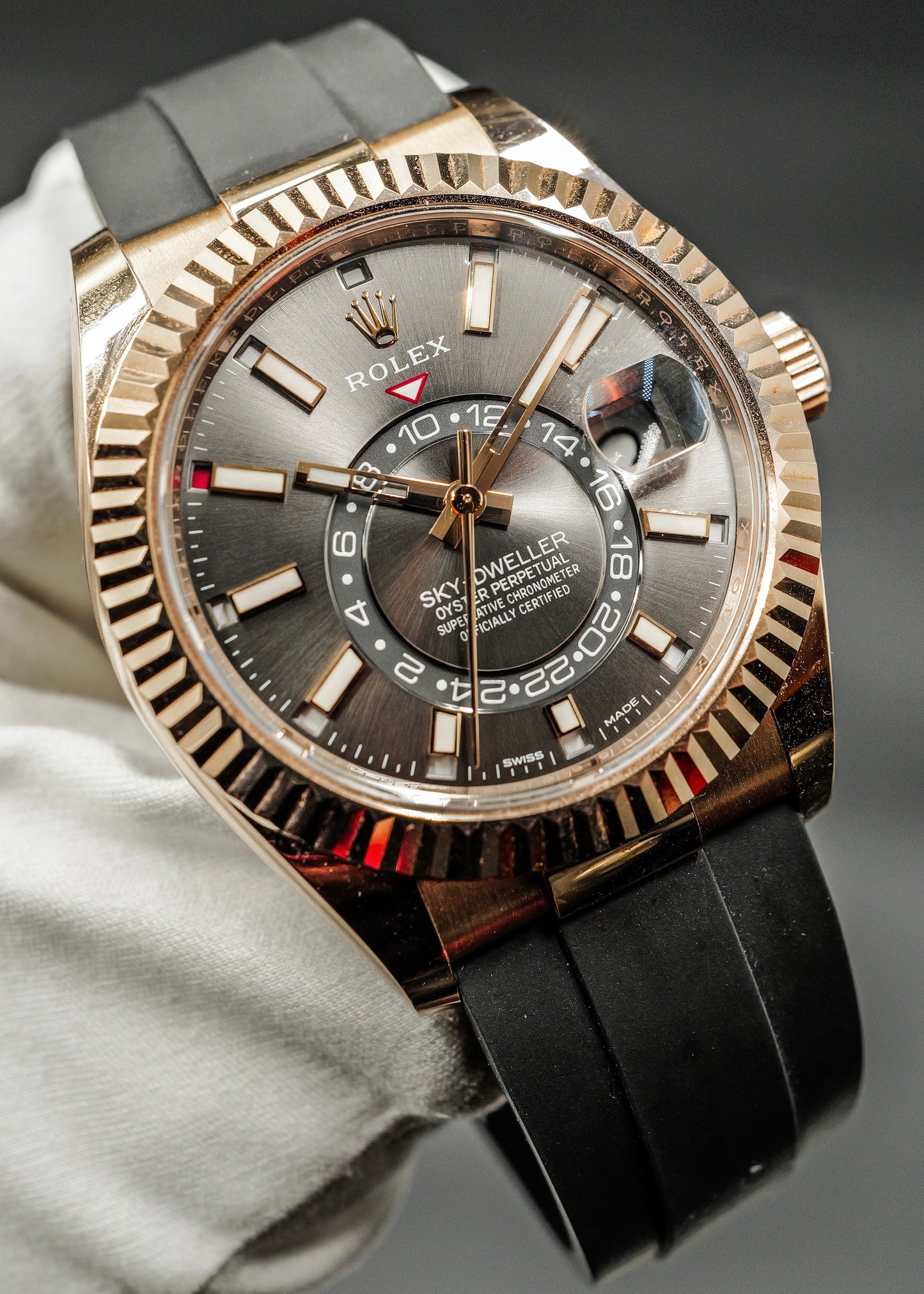 Rolex Sky Dweller 326235 Oysterflex Rose Gold Rhodium Dial