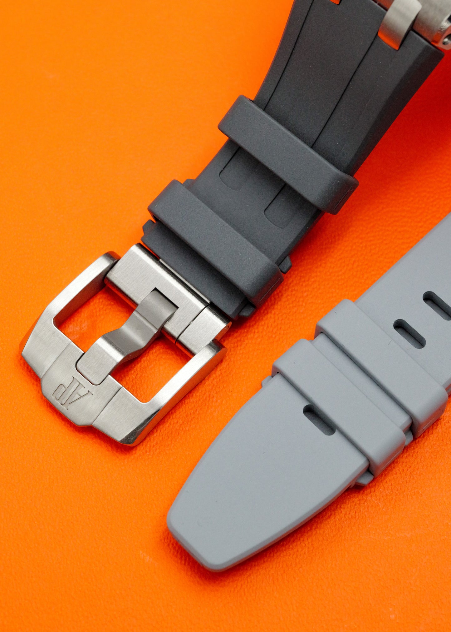 AP Royal Oak Offshore 26231ST Salmon Dial Diamond Bezel