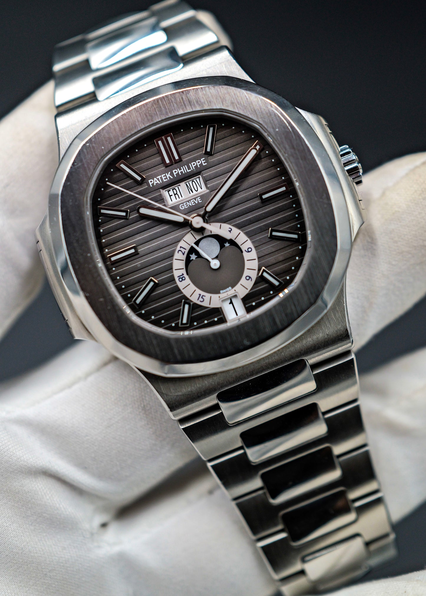 Patek Philippe Nautilus 5726/1A Annual Calendar Grey Dial