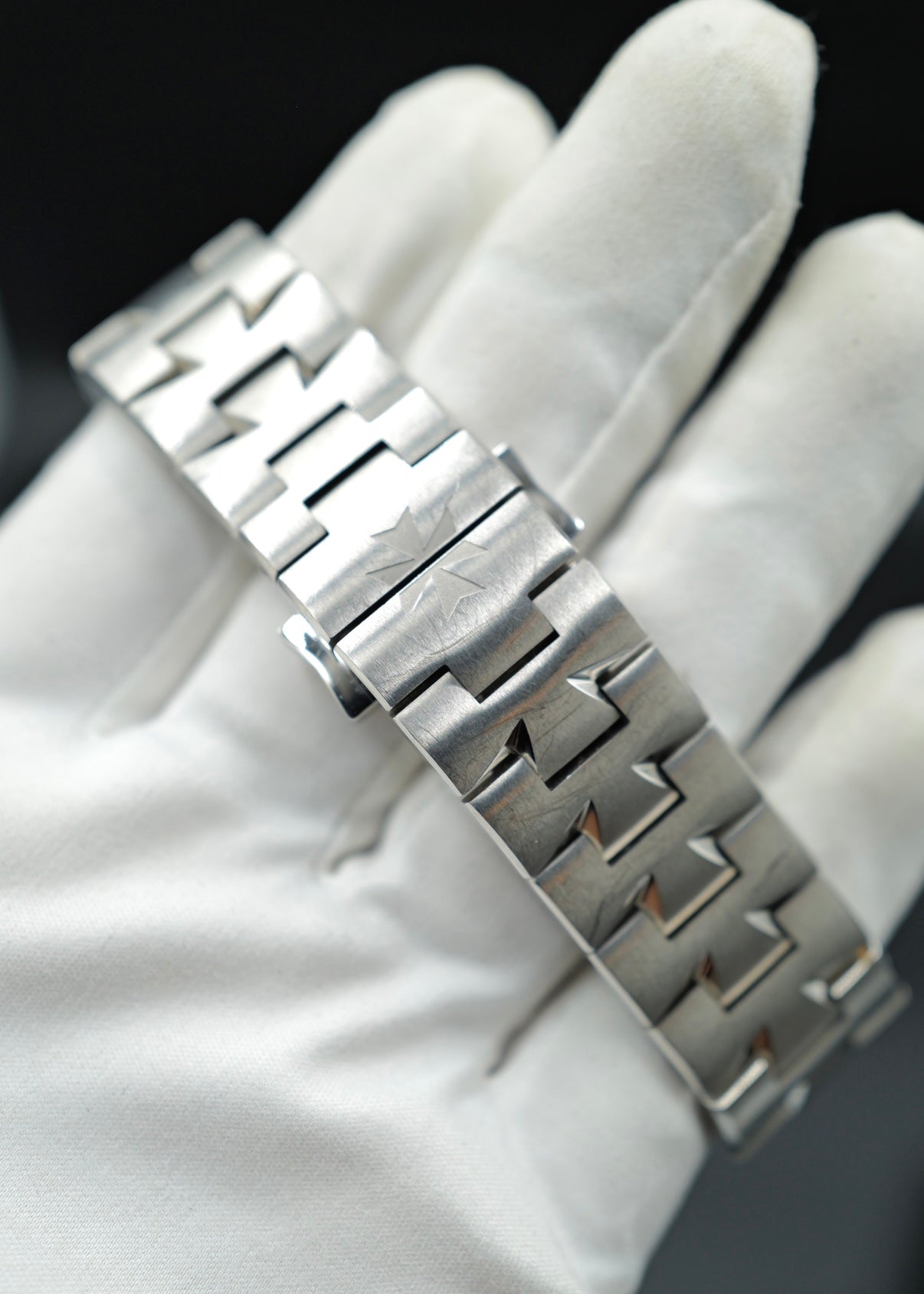 Vacheron Constantin Overseas 47040/801A-9094 Black Dial