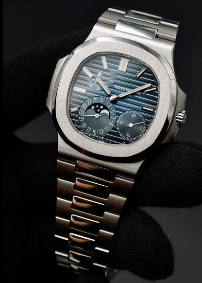 Patek Philippe Nautilus Moonphase 5712/1A  New Buckle