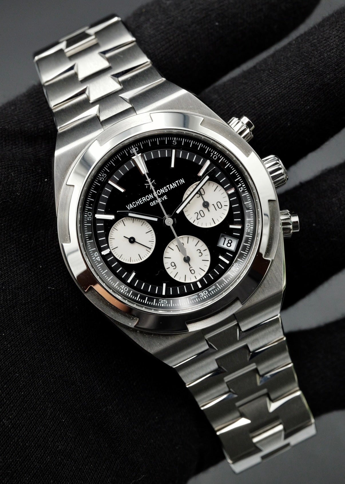Vacheron Constantin Overseas Chronograph 5500V Black Panda Dial