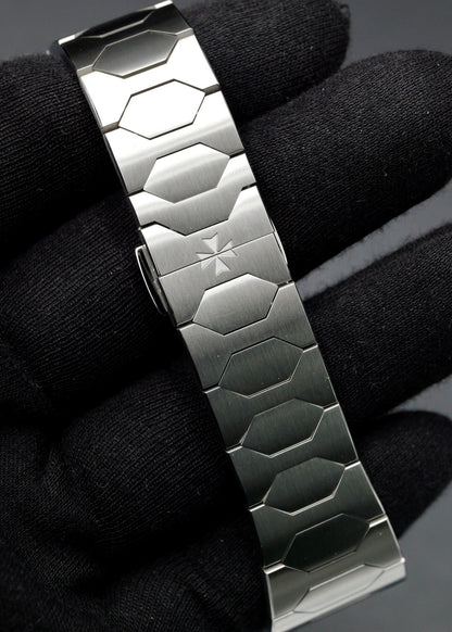 Vacheron Constantin Historiques 222 Stainless Steel
270th Anniversary 4200H/222A-B934