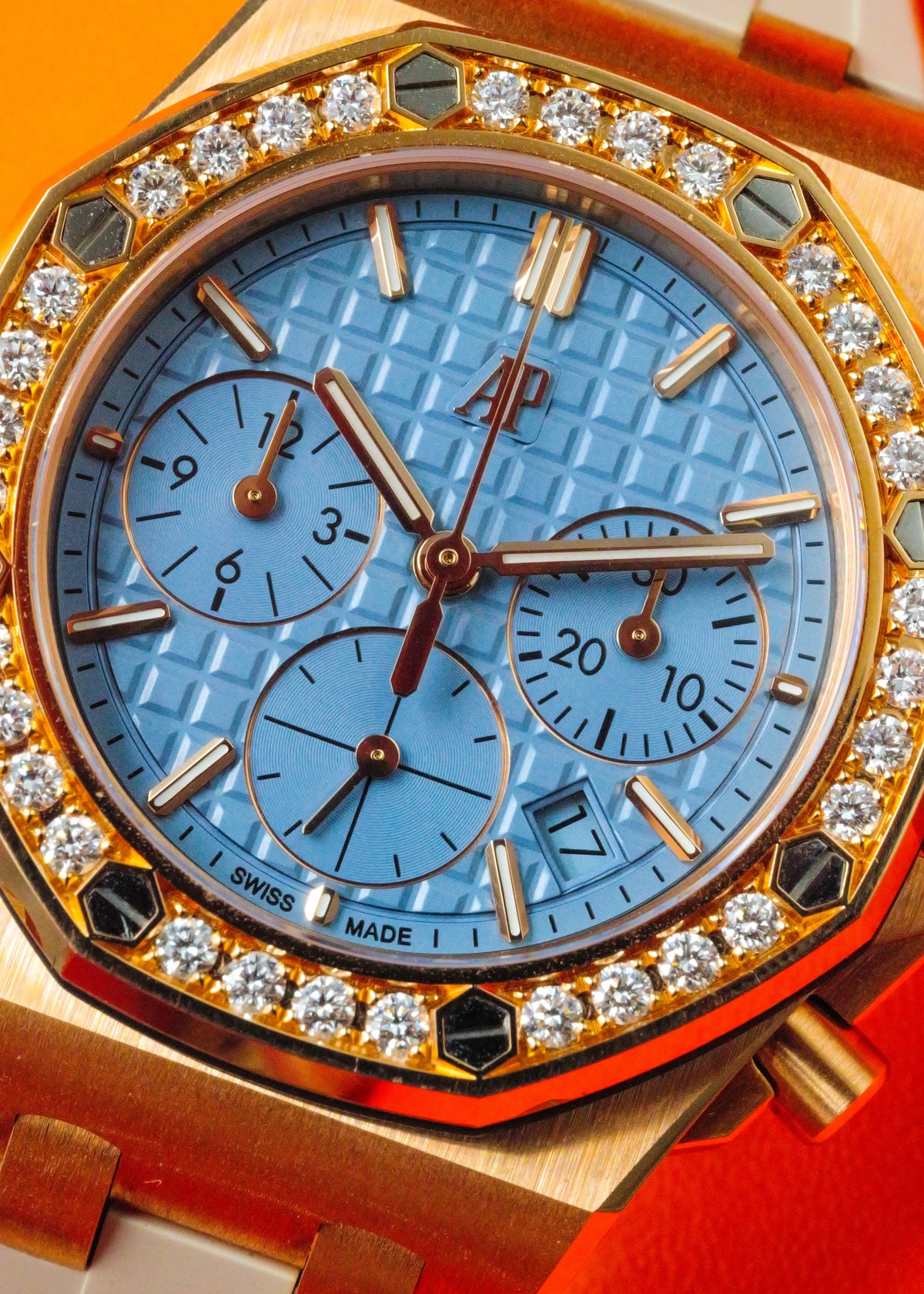 AP Royal Oak Offshore
Chronograph 37mm Tiffany Blue Dial on Rubber
Strap 26231OR.ZZ.A085CA.01