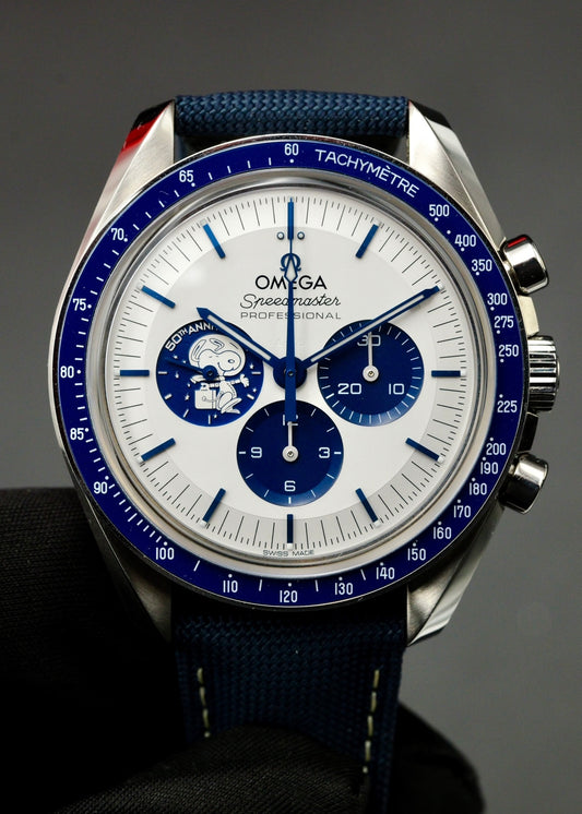 Omega Speedmaster Moonwatch Anniversary Series Silver Snoopy Award 310.32.42.50.02.001