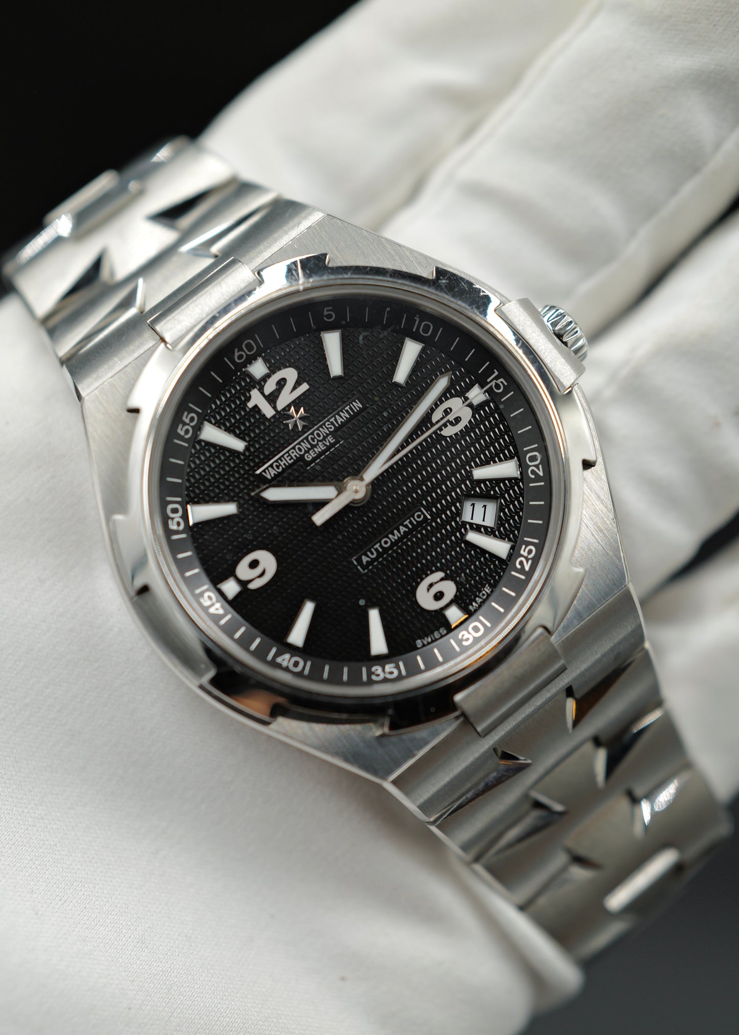 Vacheron Constantin Overseas 47040/801A-9094 Black Dial