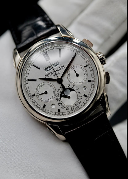 Patek Philippe Perpetual Calendar 5270G White Dial