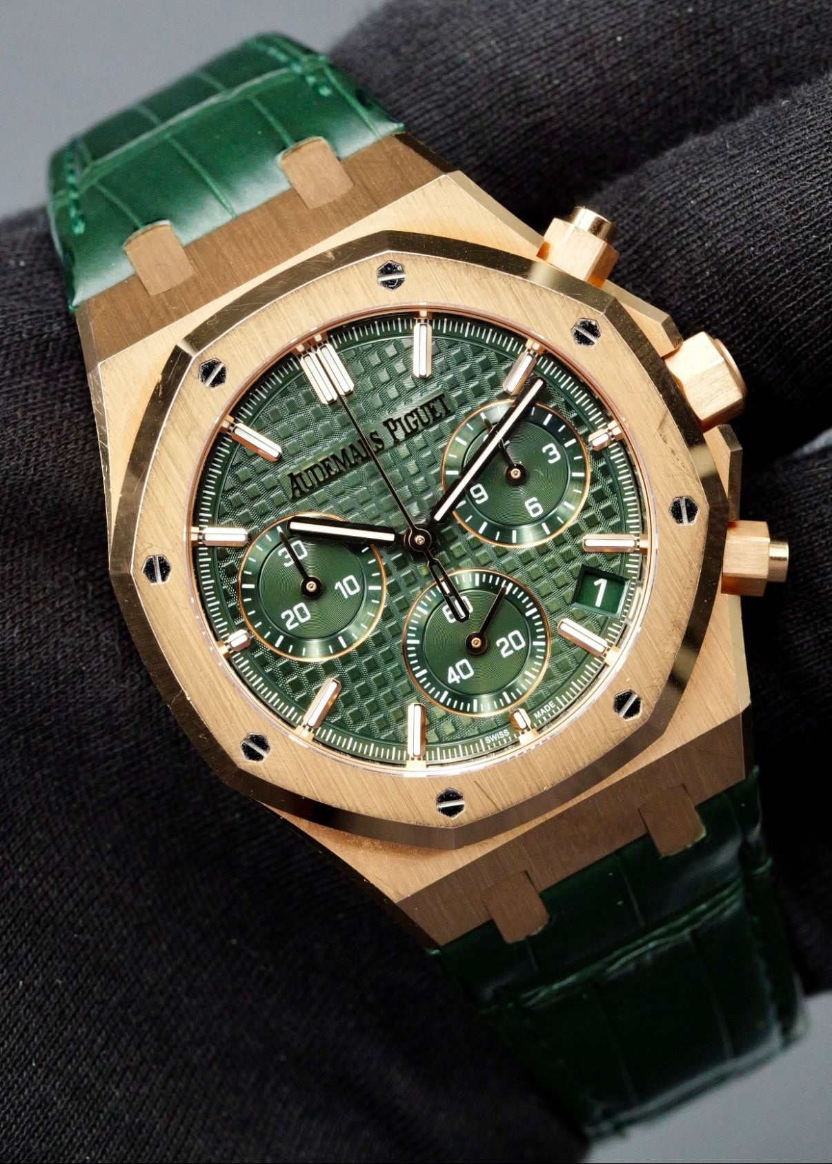 AP Royal Oak Chronograph 26240OR Green Dial Leather