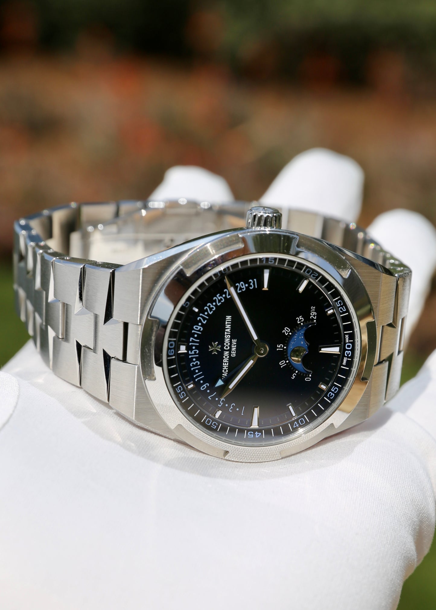 Vacheron Constantin Overseas Moonphase Retrograde Date 4000V