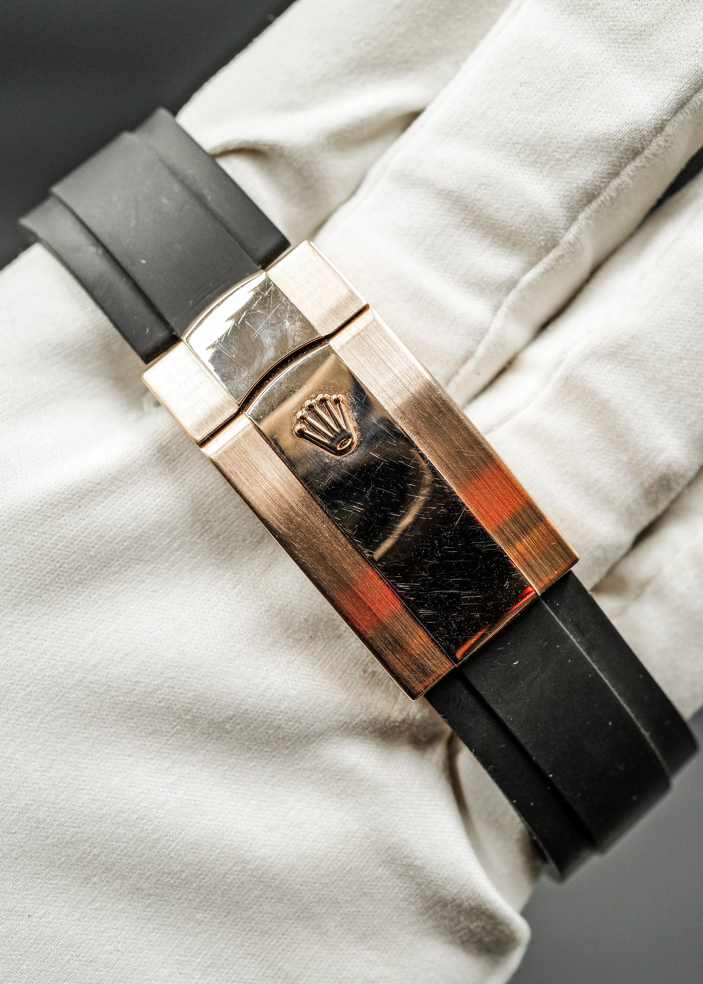 Rolex Sky Dweller 326235 Oysterflex Rose Gold Rhodium Dial