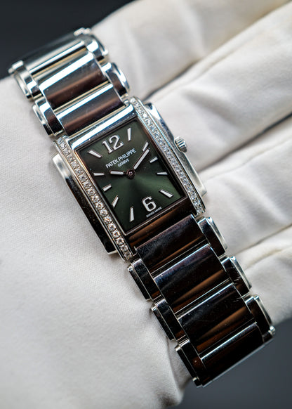 Patek Philippe Twenty~4 4910/1200A
