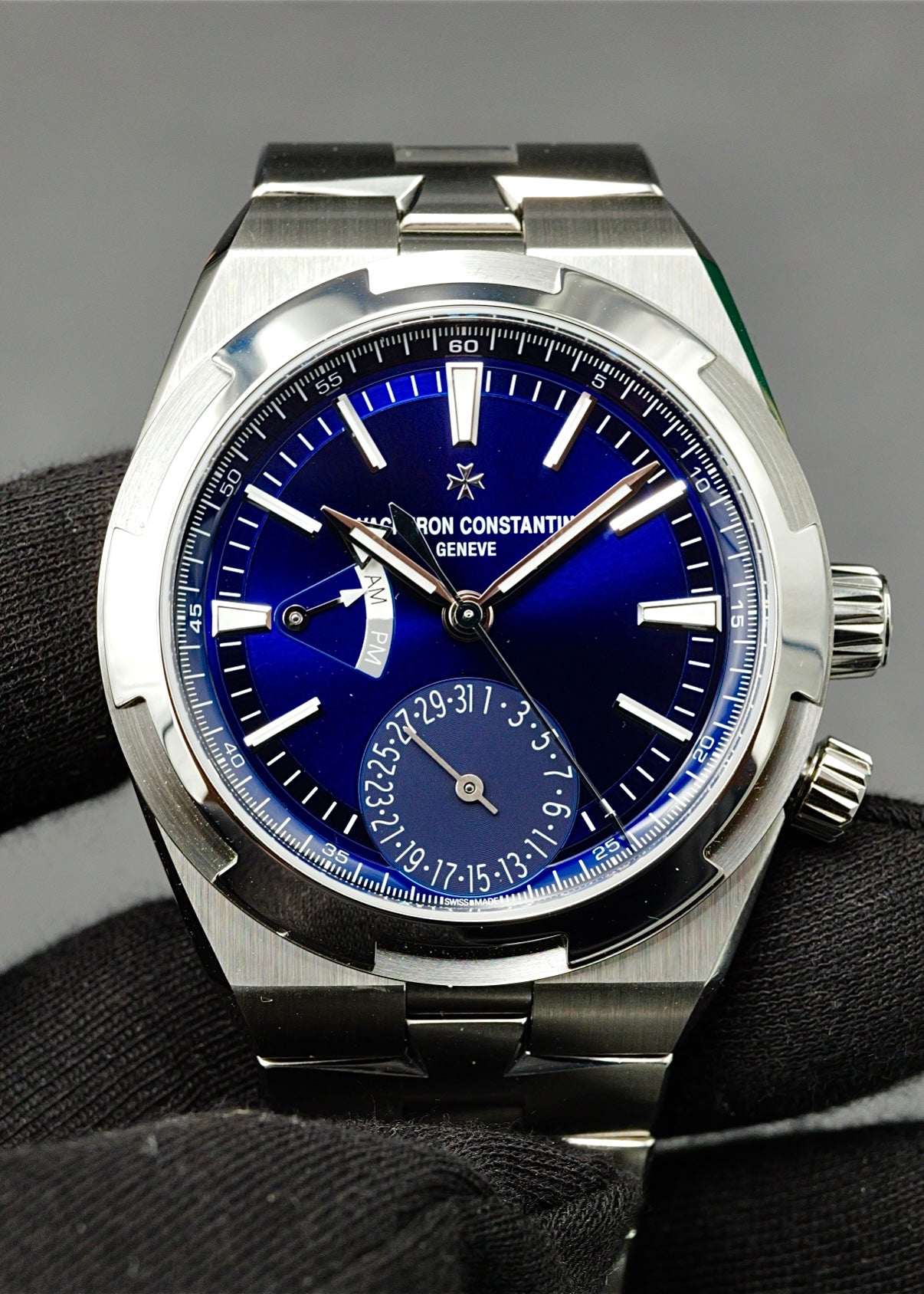 Vacheron Constantin Overseas Dual Time 7920V/210A