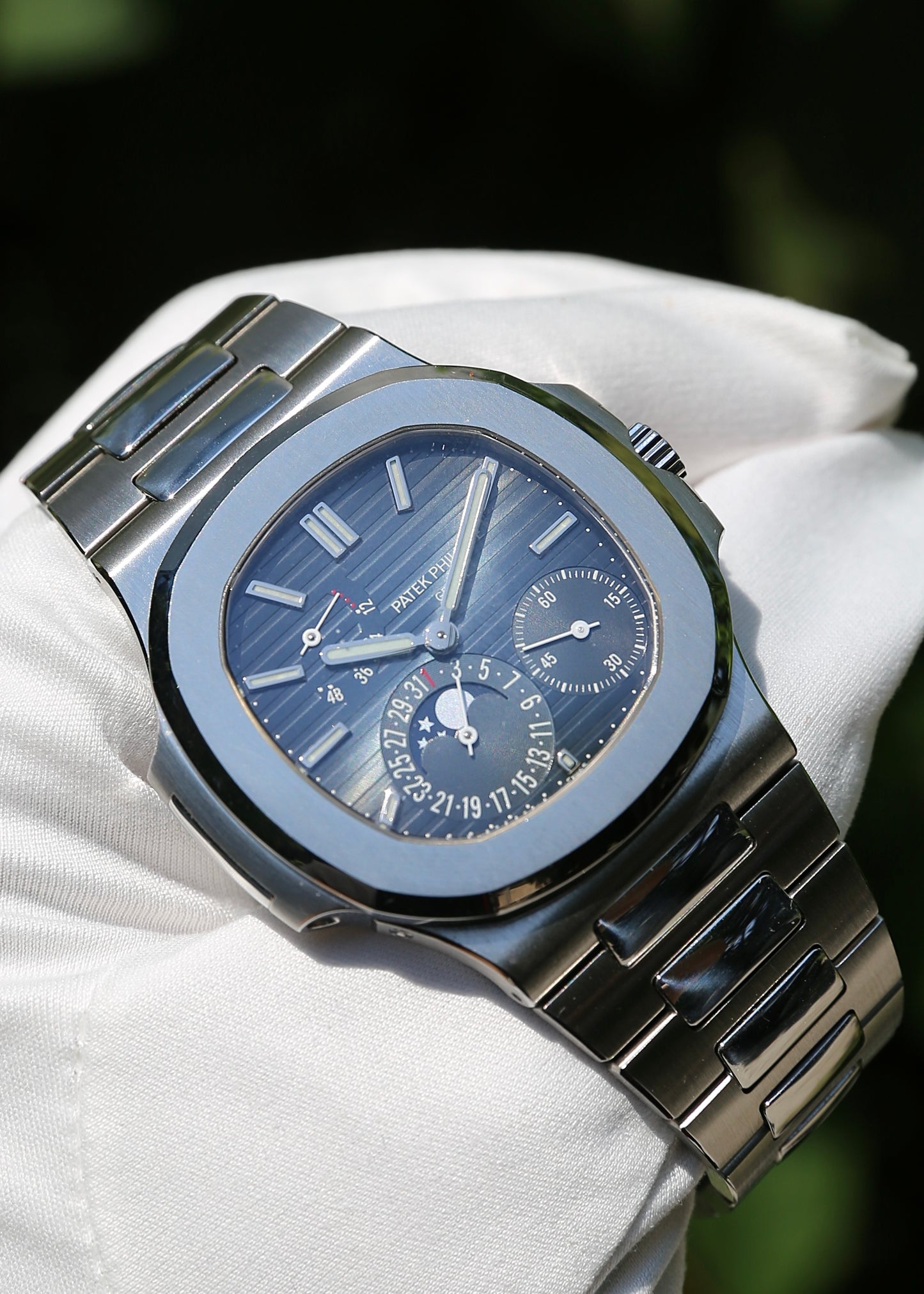 Patek Philippe Nautilus Moonphase 5712/1A Blue Dial
