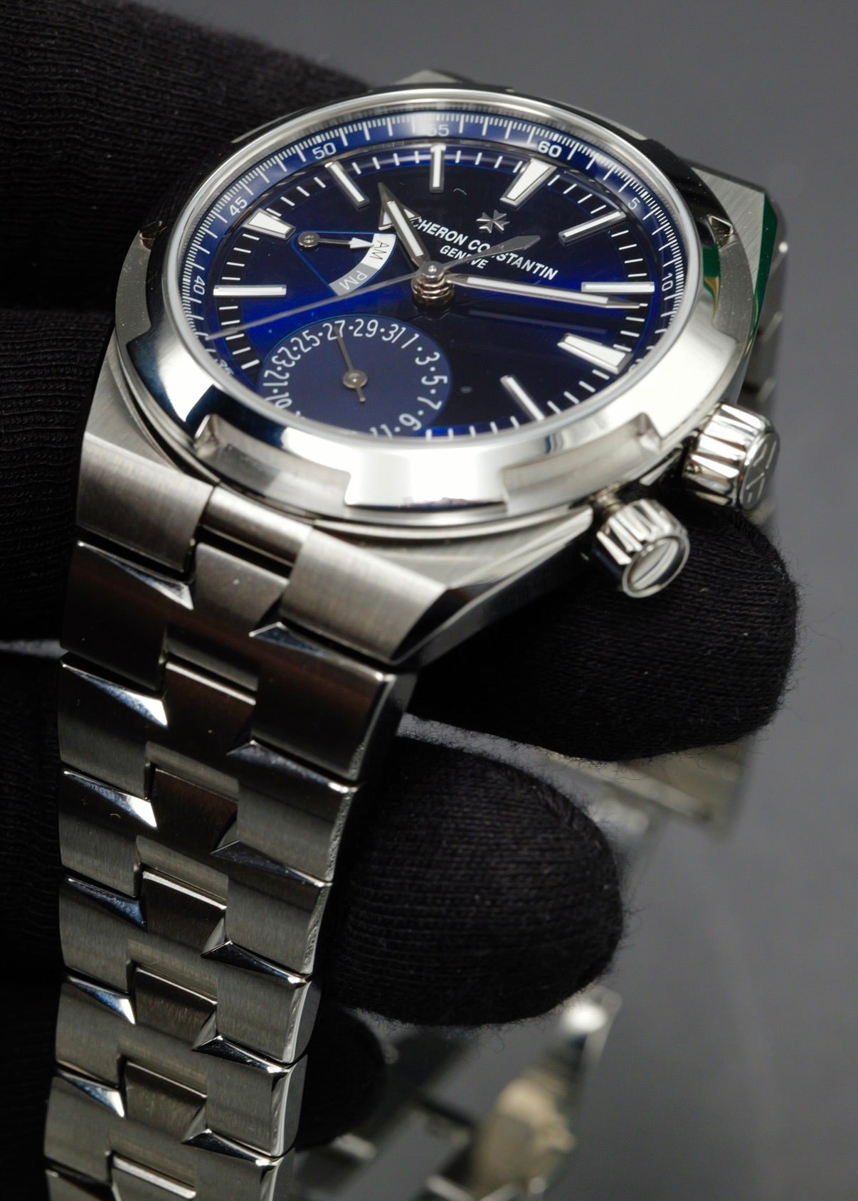 Vacheron Constantin Overseas Dual Time 7920V/210A