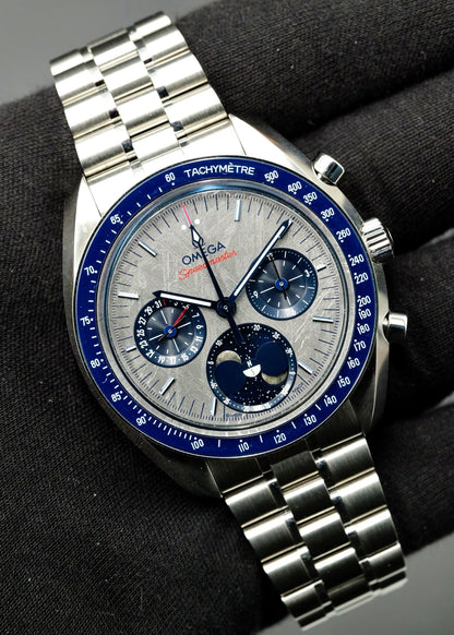 Omega Speedmaster Moonphase Meteorite 304.30.43.52.06.001