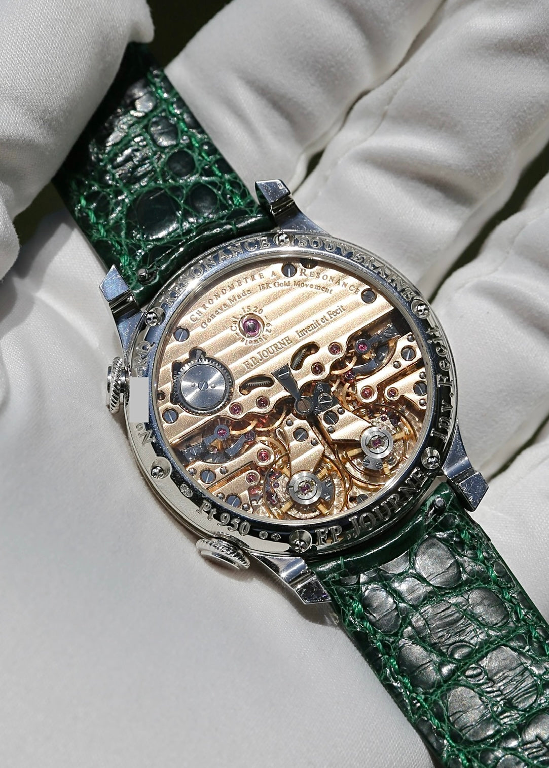 F. P. Journe Chronometre a Resonance 40mm
Off-Catalogue Platinum Salmon Dial