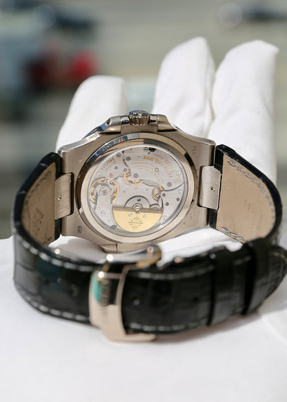 Patek Philippe Nautilus Moonphase 5712G 18K White Gold