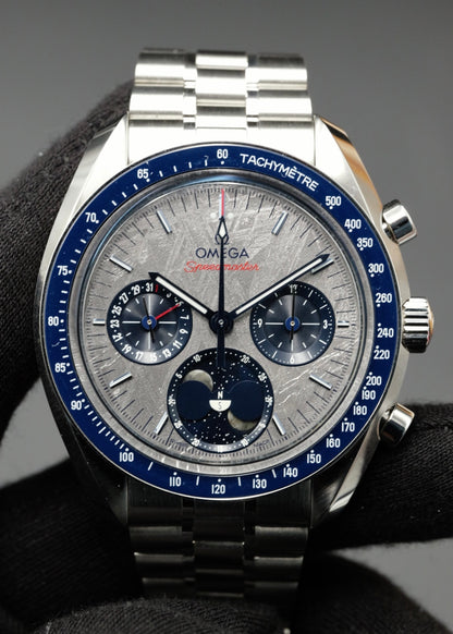 Omega Speedmaster Moonphase Meteorite 304.30.43.52.06.001
