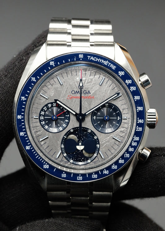 Omega Speedmaster Moonphase Meteorite 304.30.43.52.06.001