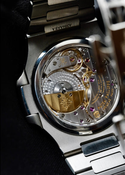 Patek Philippe Nautilus Moonphase 5712/1A  New Buckle