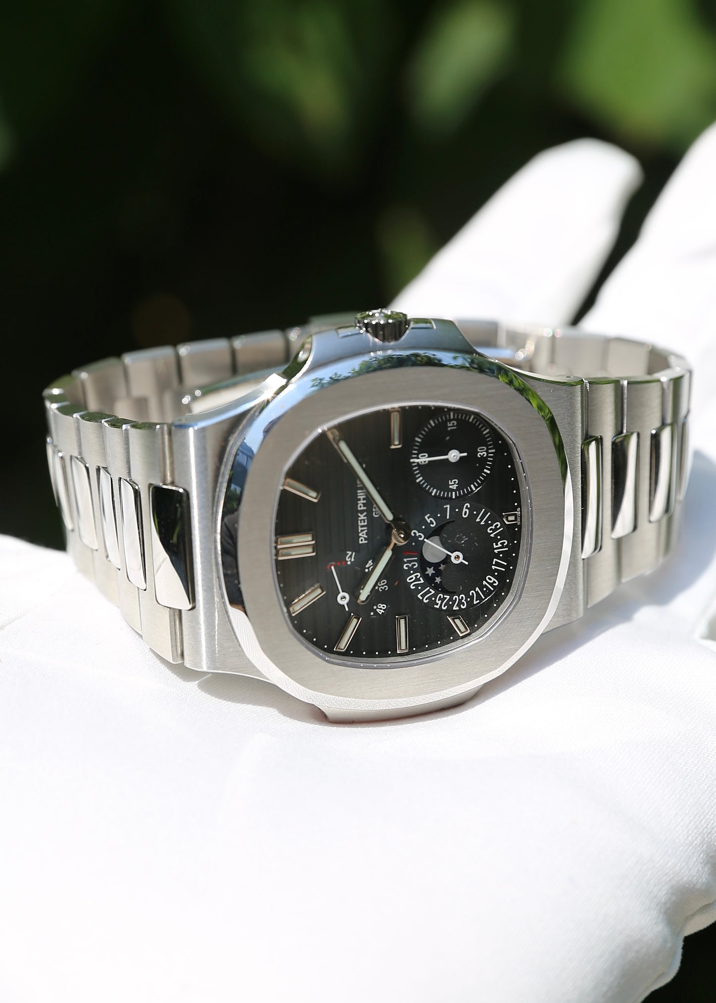 Patek Philippe Nautilus Moonphase 5712/1A Blue Dial