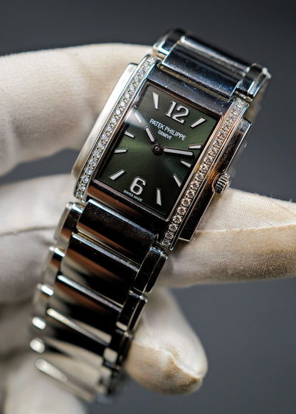 Patek Philippe Twenty~4 4910/1200A