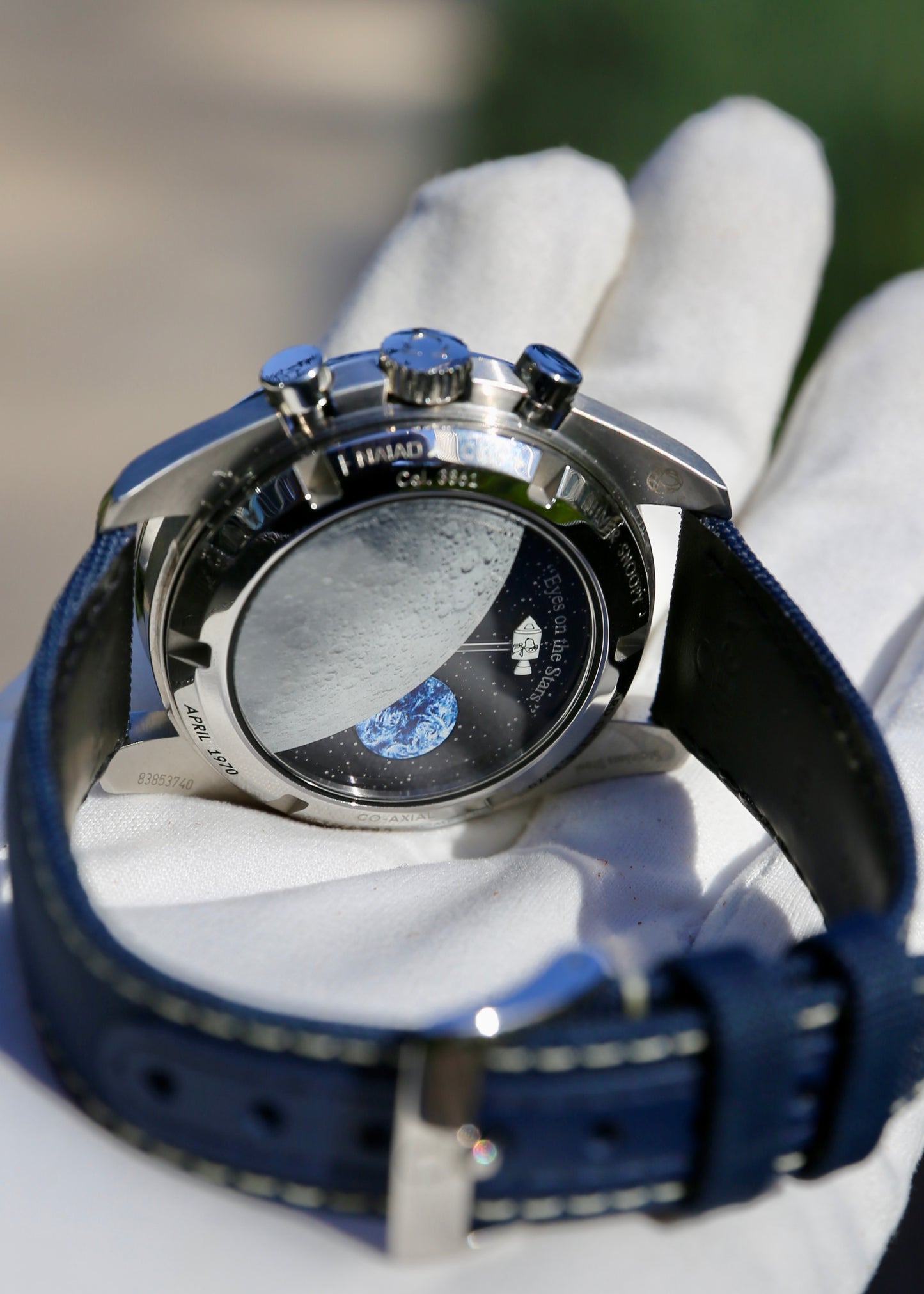Omega Speedmaster Moonwatch Anniversary Series Silver Snoopy Award 310.32.42.50.02.001