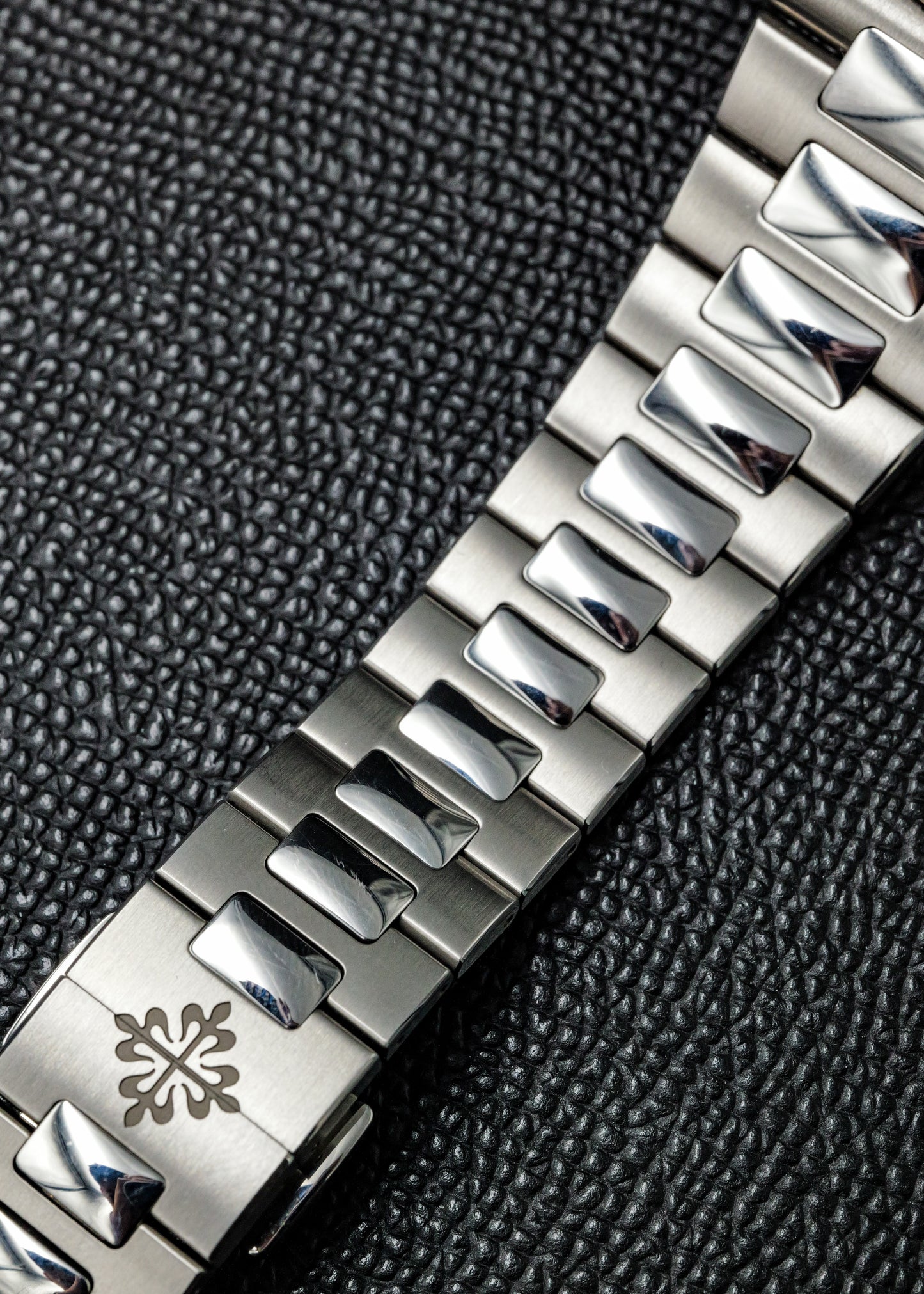 Patek Philippe Nautilus Annual Calendar 5726/1A Blue Dial New Buckle