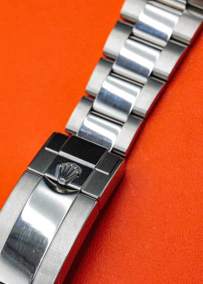 Rolex Daytona 126500LN "Panda"