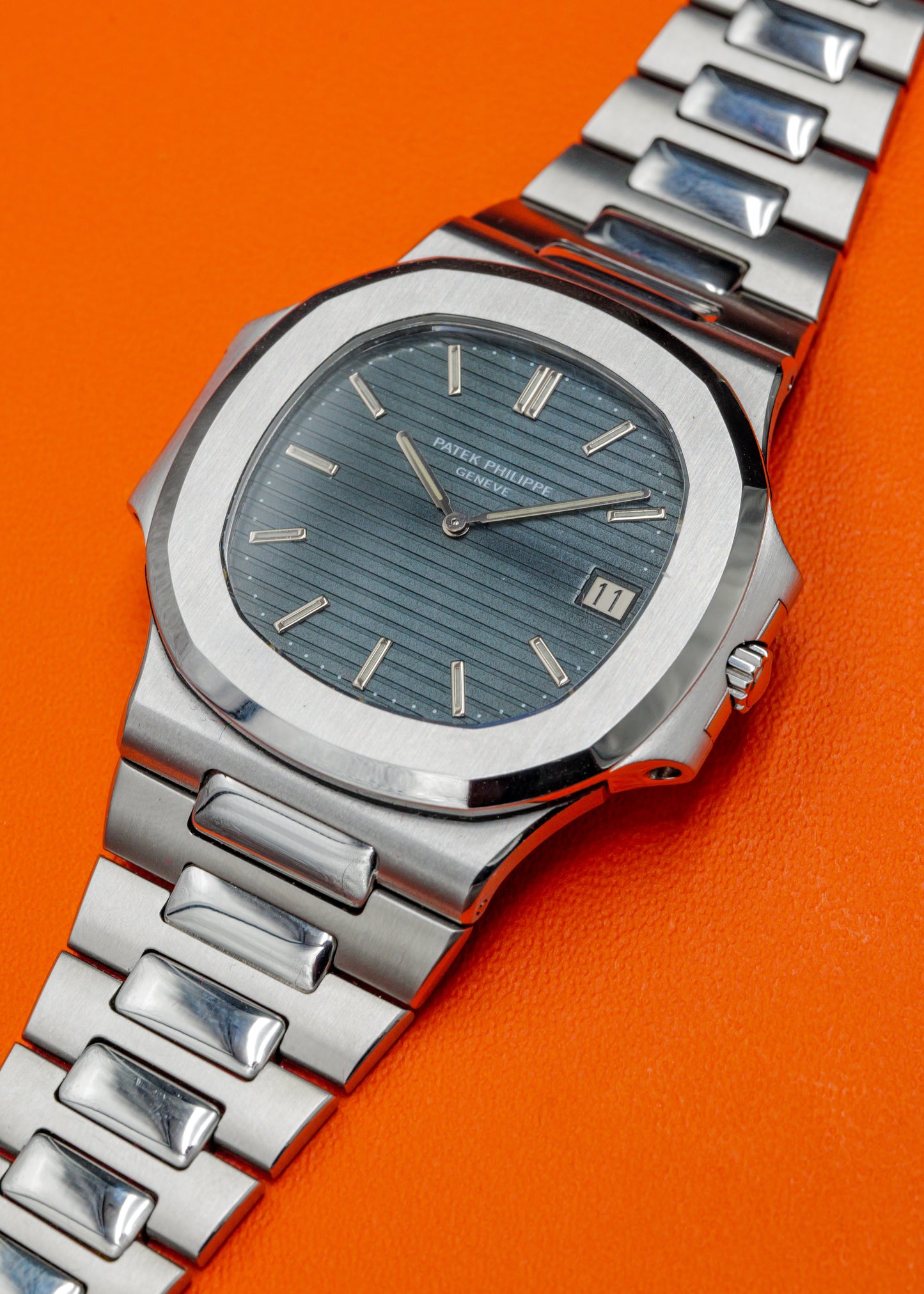 Patek Philippe Nautilus 3700/011 "Jumbo"