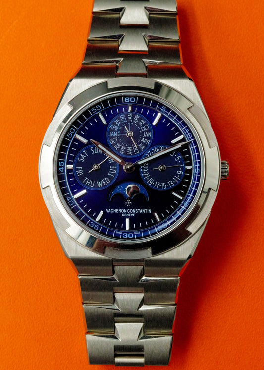 Vacheron Constantin Overseas Perpetual Calendar 4300V/220G-B945 Blue Dial White Gold